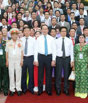 Nguyễn Tấn Lộc trong buổi gặp Chủ tịch nước Trần Đại Quang tiếp đại biểu doanh nghiệp, doanh nhân
